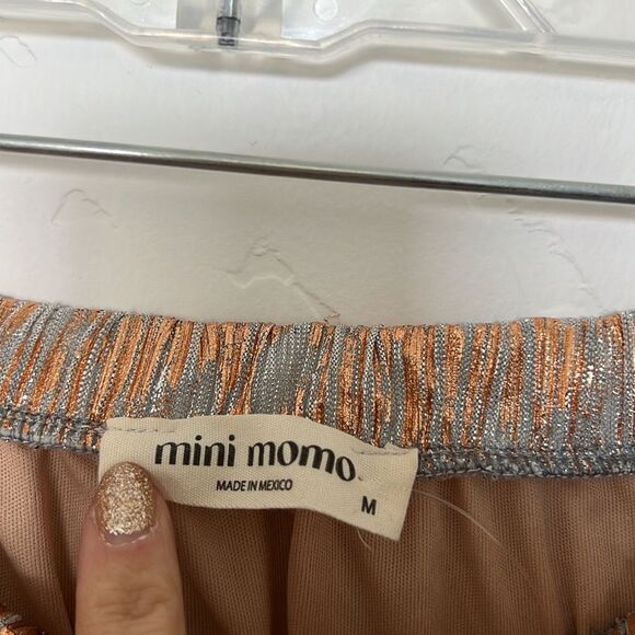 Mini Momo Metallic Pleated Midi Skirt Silver Rose Gold Size Medium NWT - Picture 2 of 4
